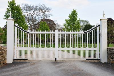 Custom Gate Fitting